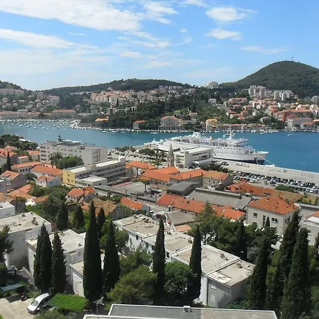Anela With Large Common Tarrace And Beautiful Sea View