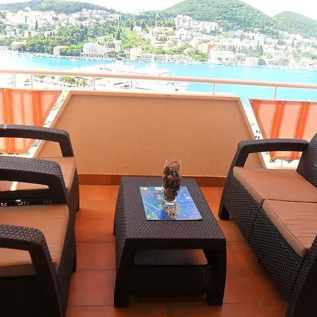 Anela With Large Common Tarrace And Beautiful Sea View Dubrovnik