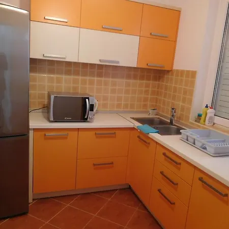 Anela With Large Common Tarrace And Beautiful Sea View