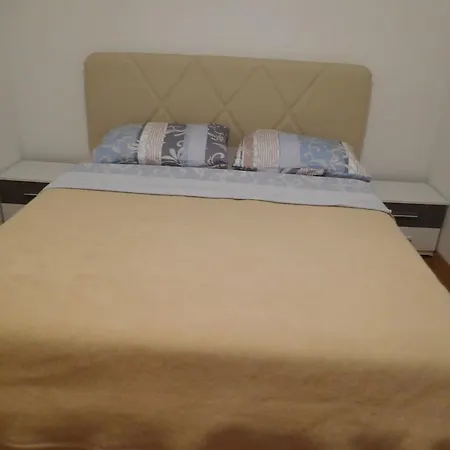 Guest house Anela With Large Common Tarrace And Beautiful Sea View