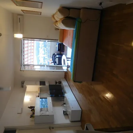 Guest house Anela With Large Common Tarrace And Beautiful Sea View