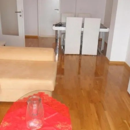 بيت ضيافة Anela With Large Common Tarrace And Beautiful Sea View دوبروفينك