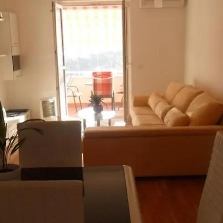 Anela With Large Common Tarrace And Beautiful Sea View Πανσιόν 3*