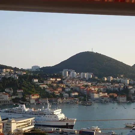 Anela With Large Common Tarrace And Beautiful Sea View