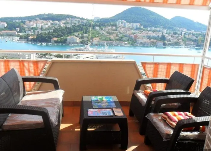 Apartment Anela With Large Private Tarrace And Beautiful Sea View 杜布罗夫尼克