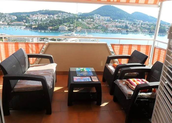 Apartment Anela With Large Private Tarrace And Beautiful Sea View Lägenhet *