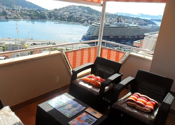 公寓 Apartment Anela With Large Private Tarrace And Beautiful Sea View *