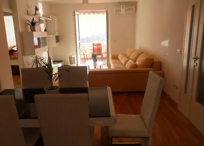 Apartment Anela With Large Private Tarrace And Beautiful Sea View